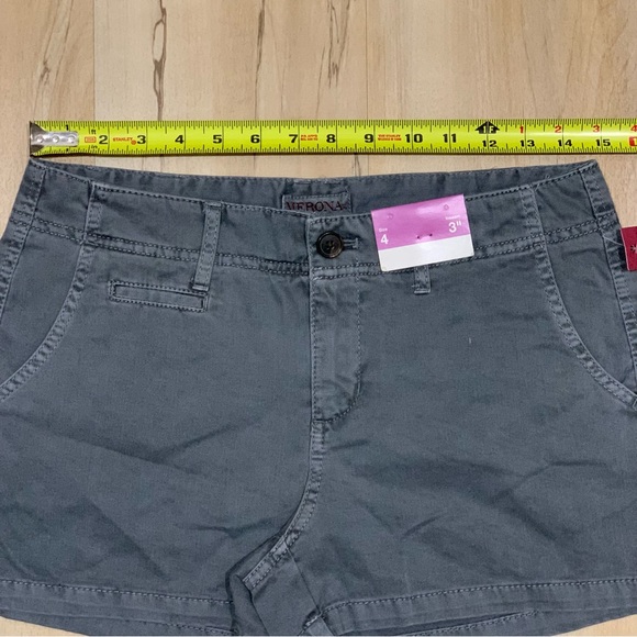 Merona Womens Thundering Gray Flat Front Chino Shorts size 4 - Picture 5 of 7